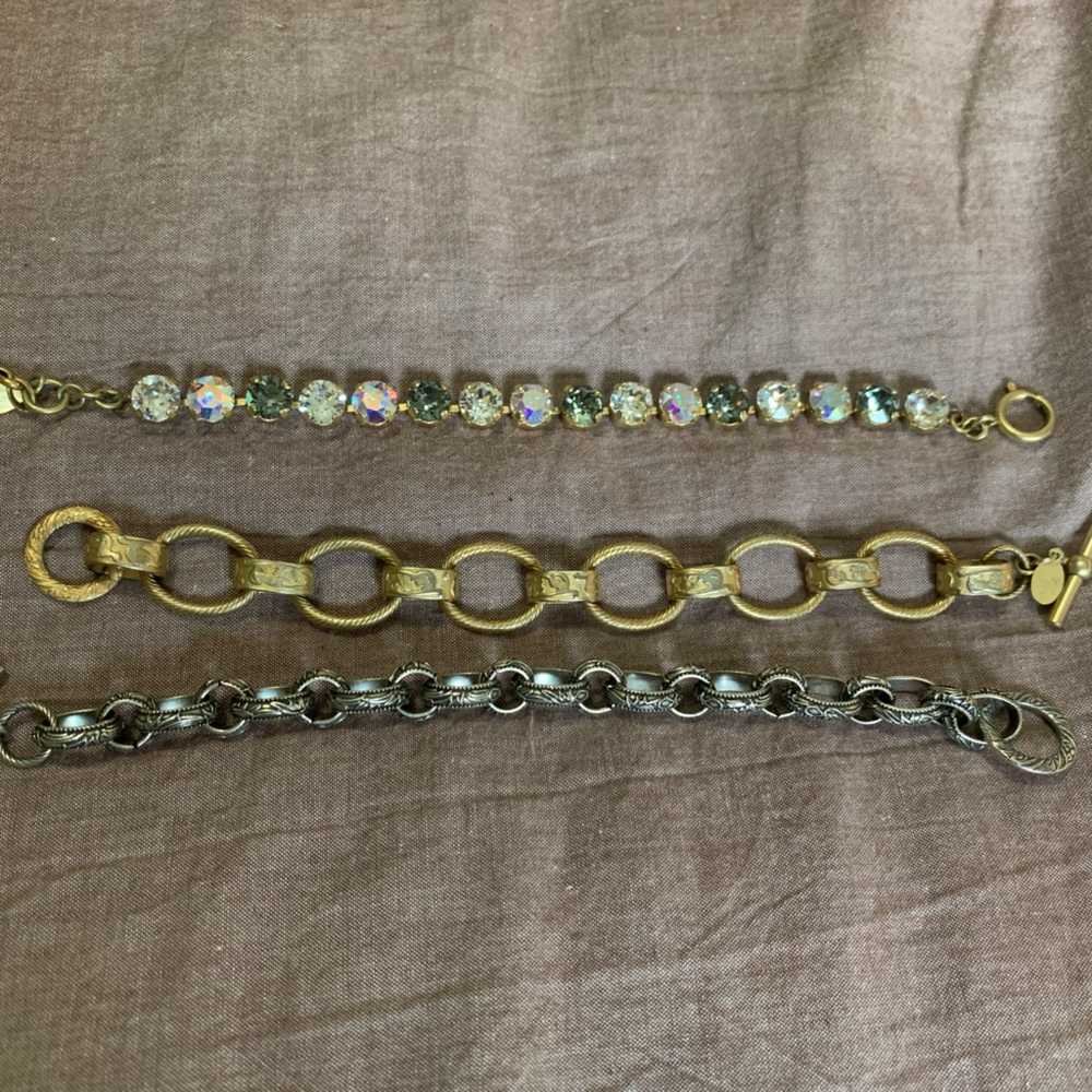 LA VIE PARISIENNE
by Catherine Popesco bracelet set
